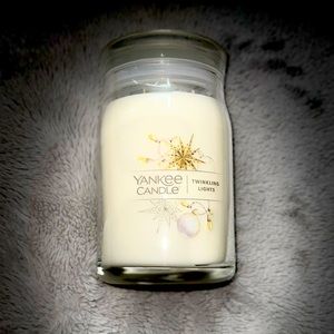 Yankee Candle “Twinkling Lights” Two wick Large